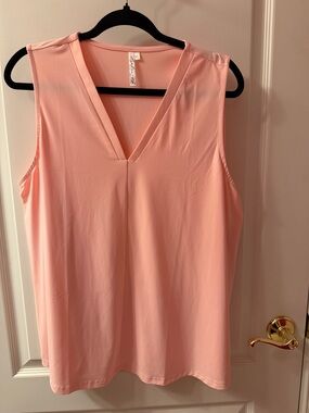 Lulu-B Sleeveless V-Neck Camisole in Light Pink